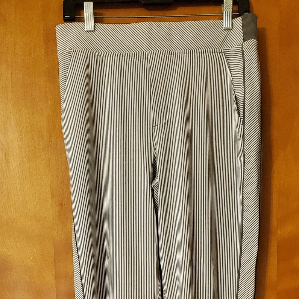 Athleta Gray Striped Ankle Pants - Picture 1 of 3